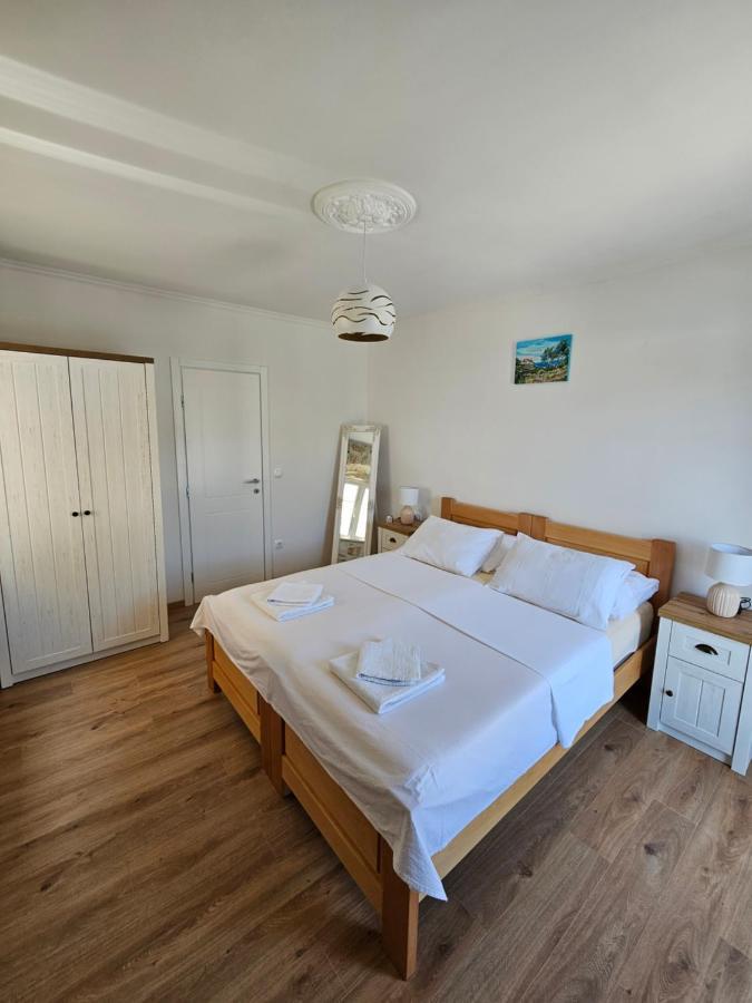 Apartman Eli Supetar Eksteriør bilde